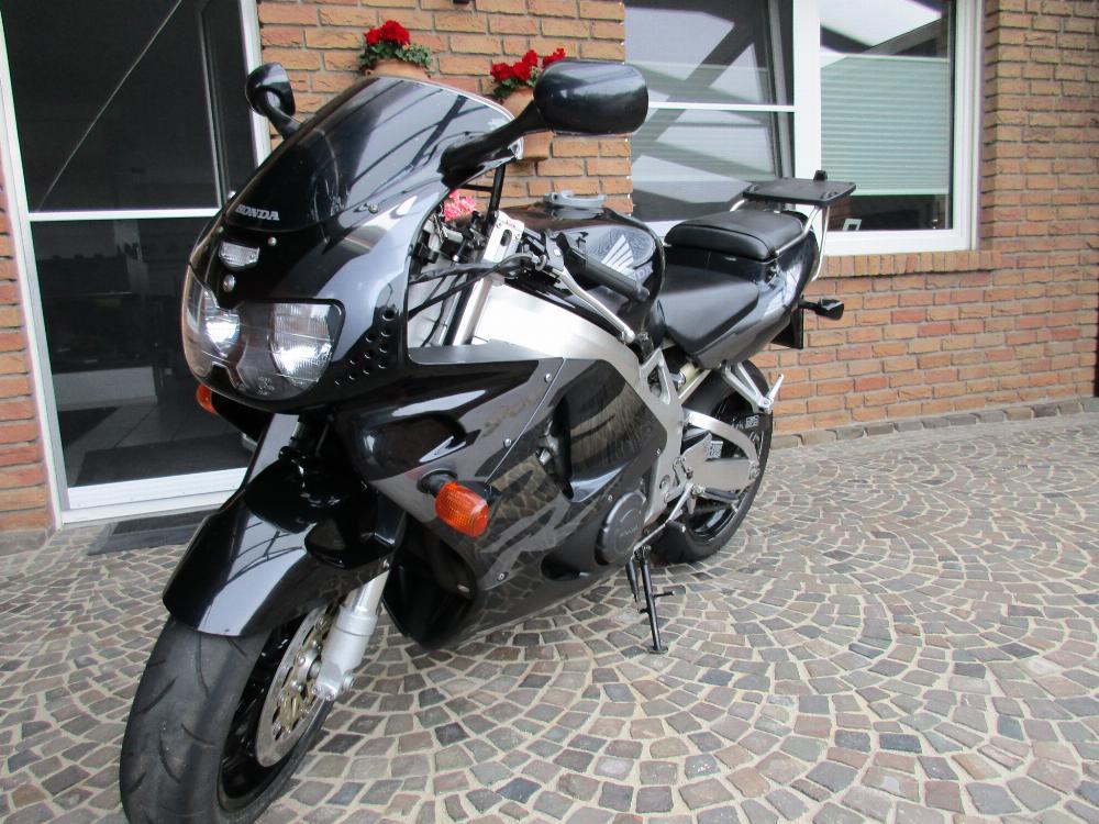 Motorrad verkaufen Honda CBR 900 RR SC 33 Fireblade Ankauf